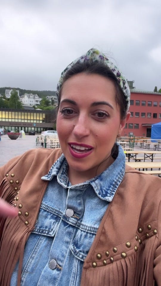 Post 5 by UnaFamiliaMagica | en Noruega on TikTok (video)