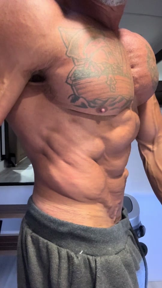 Post 4 by Dennis Johnson on TikTok (video)