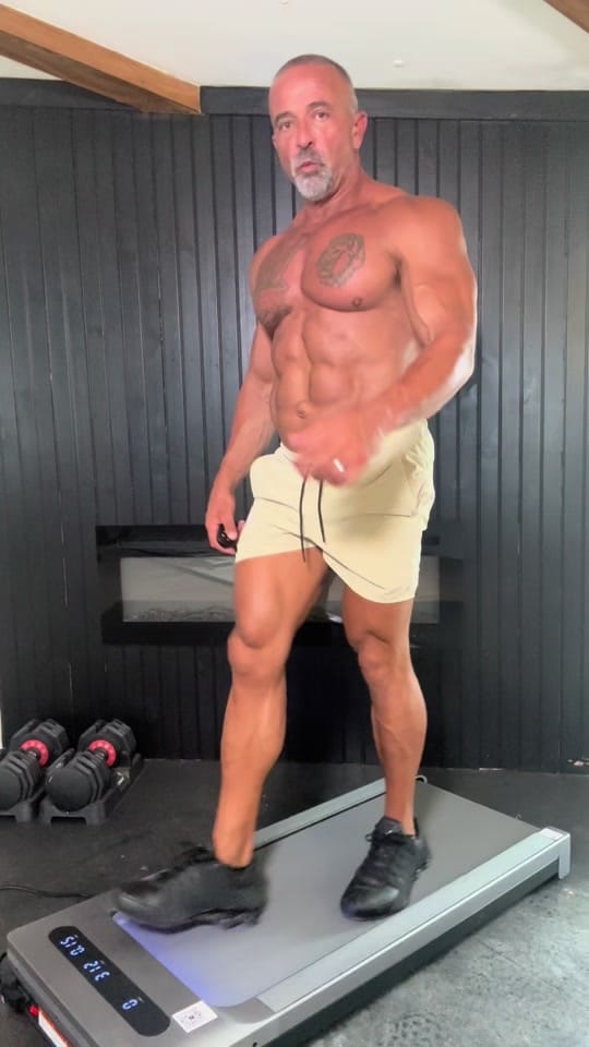 Post 10 by Dennis Johnson on TikTok (video)