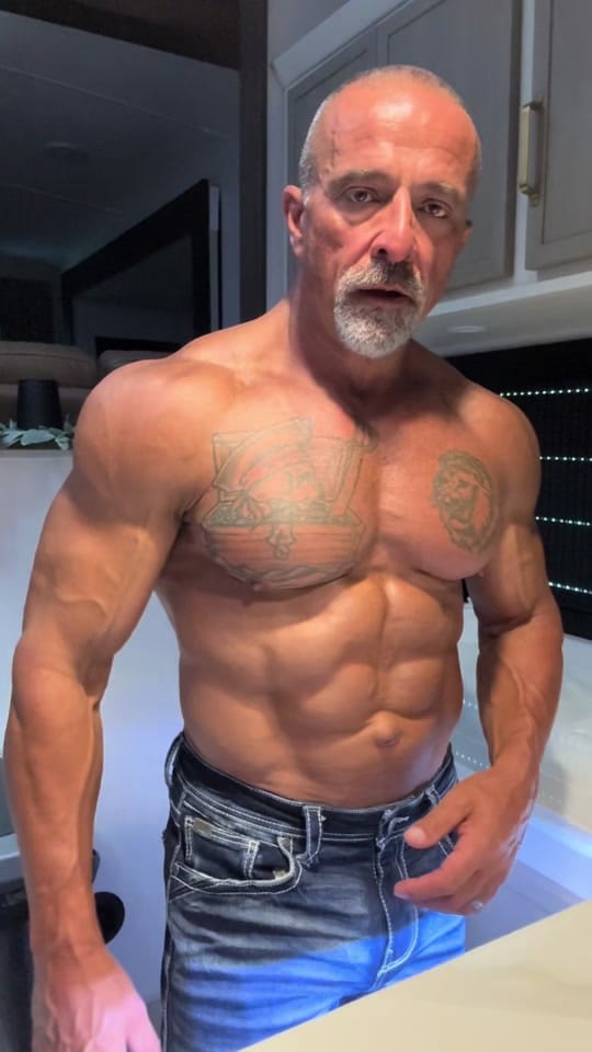 Post 6 by Dennis Johnson on TikTok (video)