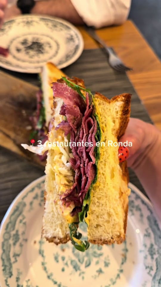 Post 6 by Placer de Comer on TikTok (video)