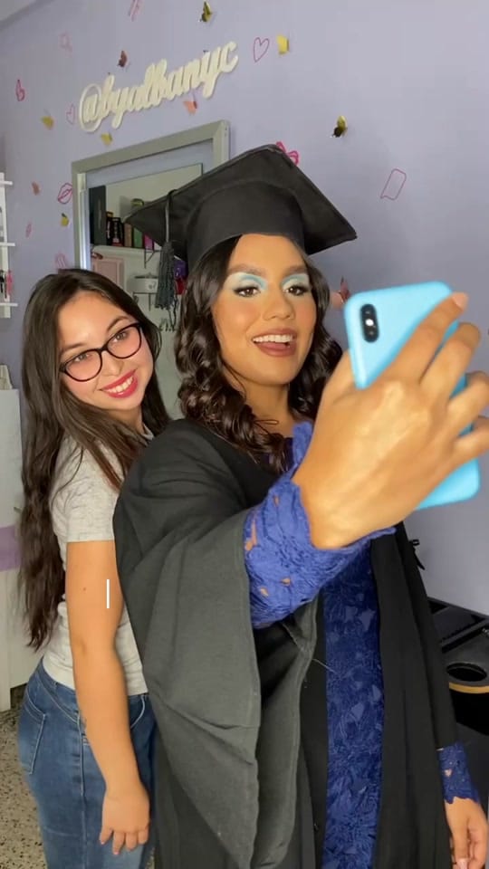 Post 9 by Albany Contreras| Maquilladora on TikTok (video)