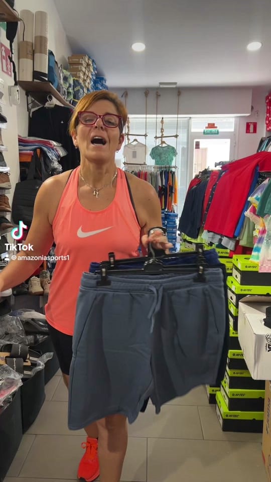 Post 1 by Tienda artículos deportivos on TikTok (video)