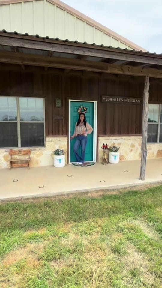 Post 8 by ashkeys888 on TikTok (video)