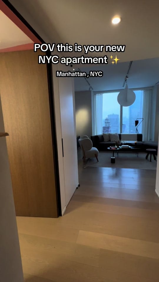 Post 3 by Elenanyc on TikTok (video)