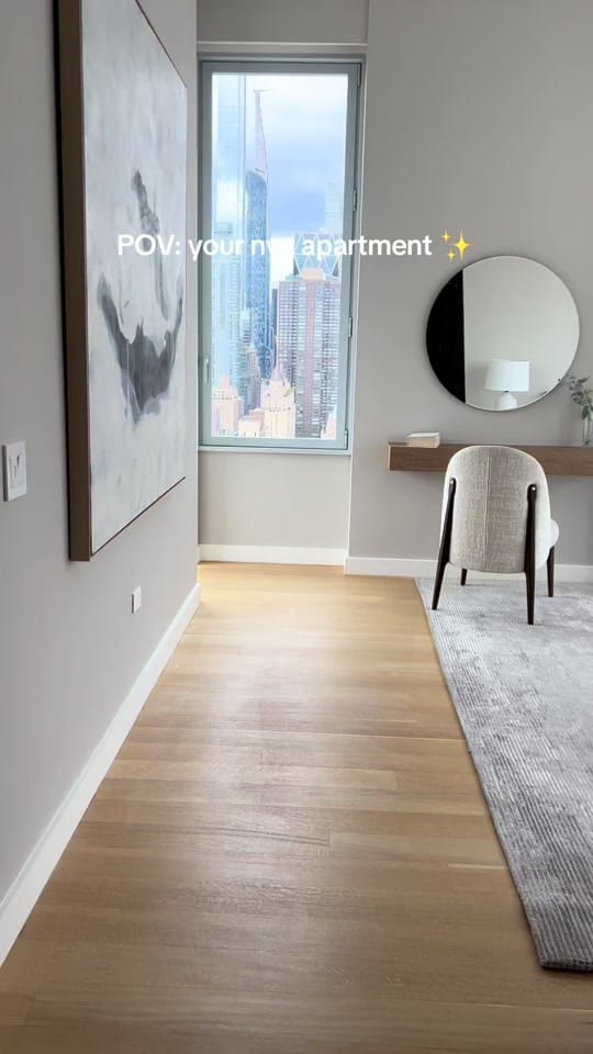 Post 5 by Elenanyc on TikTok (video)