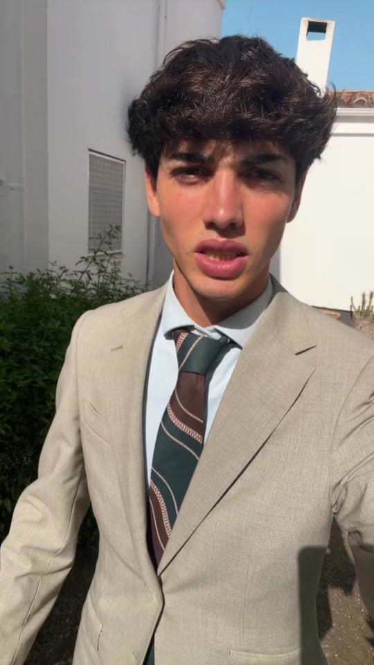 Post 2 by Enueel 🤠 on TikTok (video)