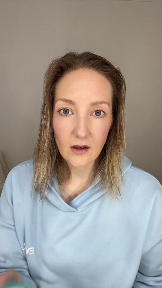Post 1 by Amanda Lee Makeup on TikTok (video)