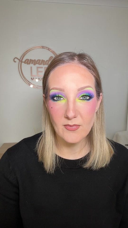 Post 7 by Amanda Lee Makeup on TikTok (video)
