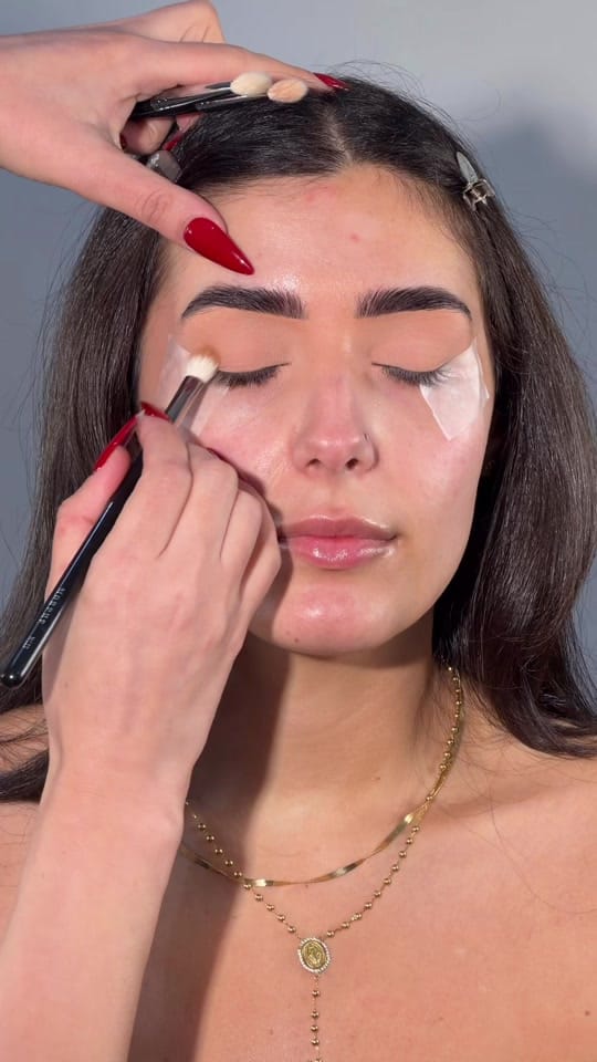 Post 2 by Amanda Yousif MUA on TikTok (video)