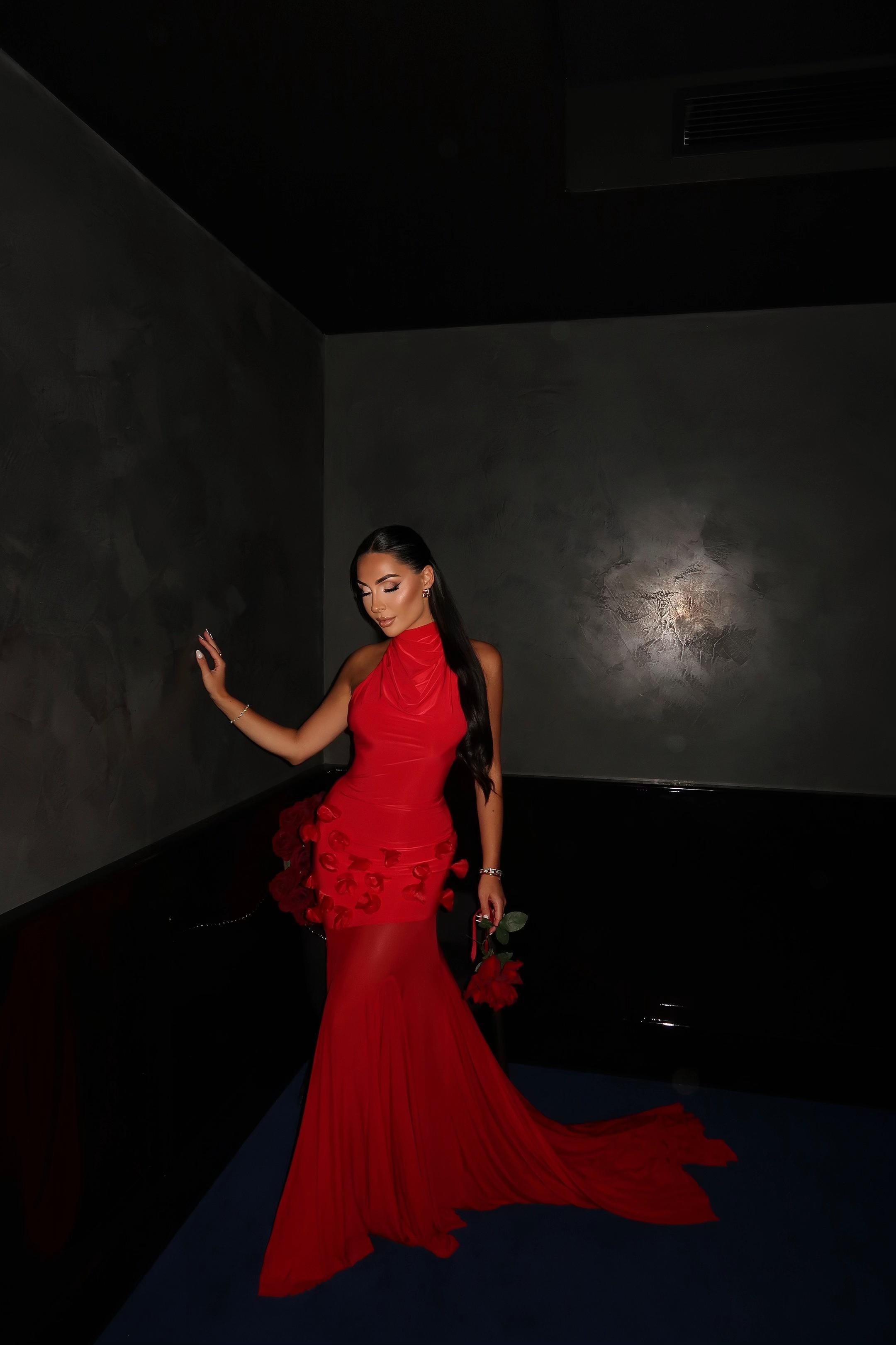 Post 4 by Ebru Soultan on TikTok (video)