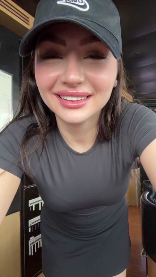 Post 2 by Katerina Pasat on TikTok (video)