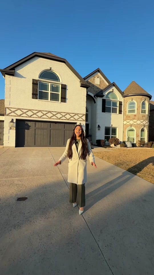 Post 5 by Melissa Hernandez🏡 on TikTok (video)