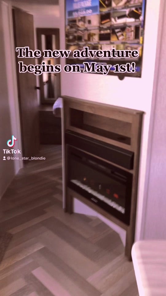 Post 4 by Lone_Star_Blondie on TikTok (video)