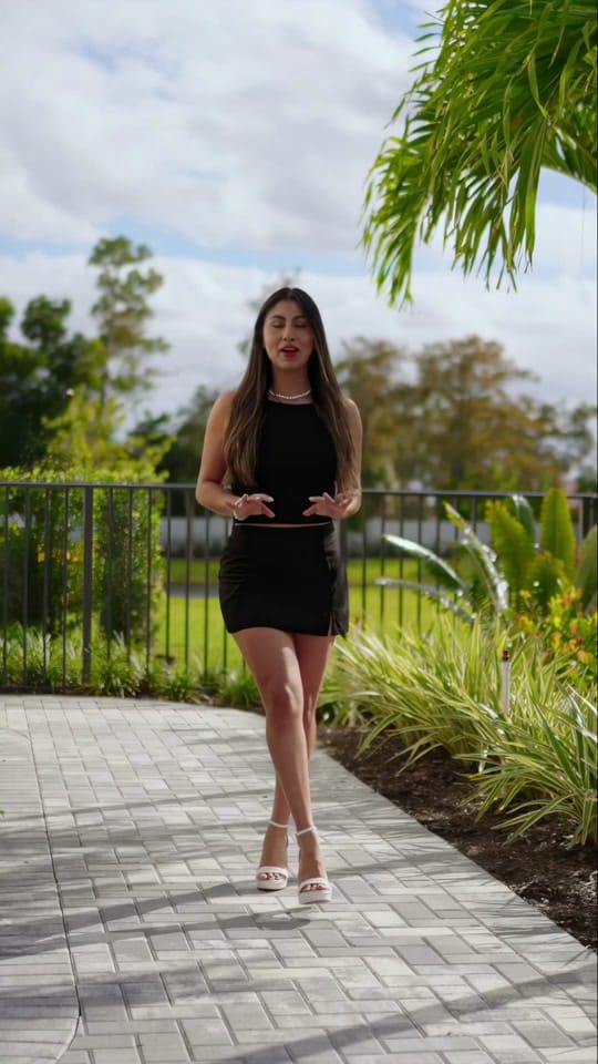 Post 1 by Celine Farge on TikTok (video)