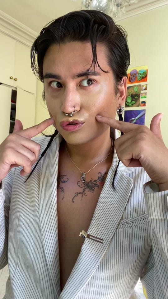 Post 10 by crossdrssr on TikTok (video)