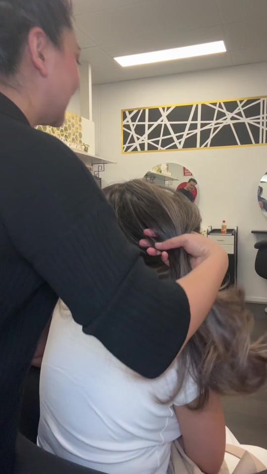 Post 8 by Shilpa hairstylist 🇳🇵🇦🇺 on TikTok (video)