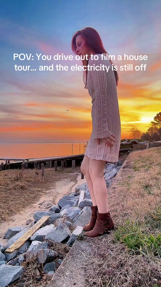 Post 2 by The_Awkward_Agent on TikTok (video)