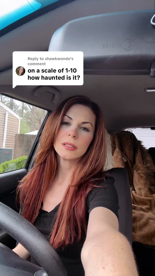 Post 1 by The_Awkward_Agent on TikTok (video)