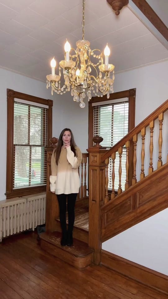 Post 10 by The_Awkward_Agent on TikTok (video)