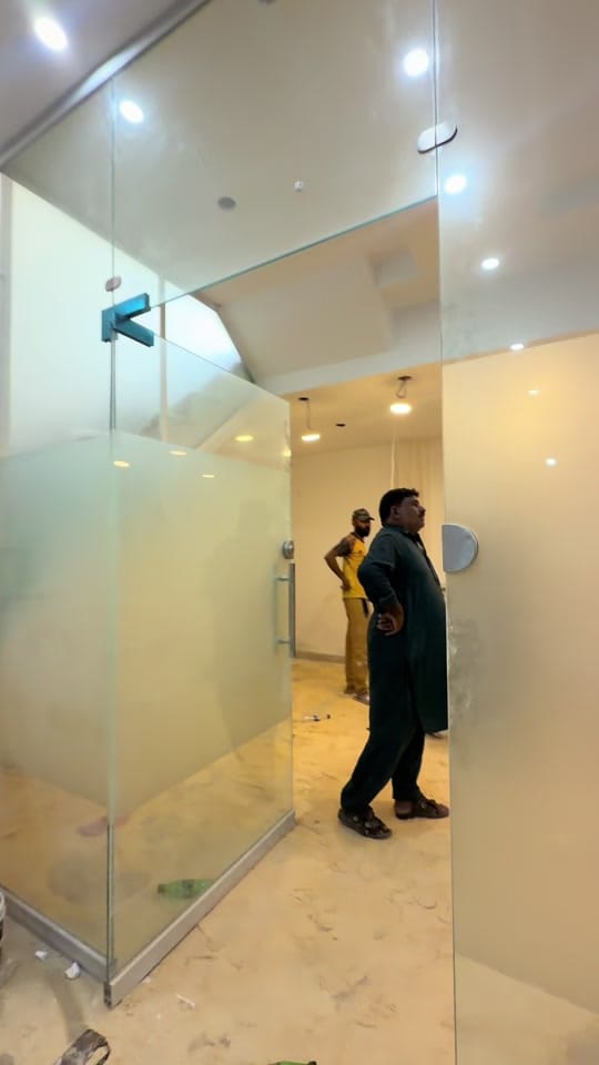 Post 2 by (GRAND LIVING) USAMA GROUPS” on TikTok (video)