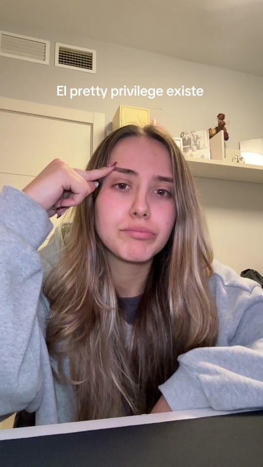 Post 4 by luciiahaaro on TikTok (video)