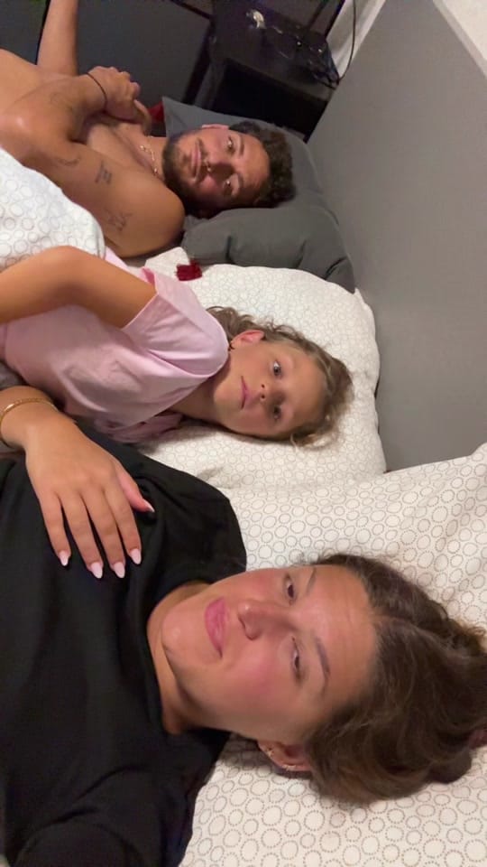 Post 5 by Ariadna on TikTok (video)