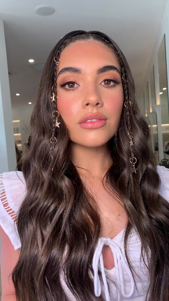 Post 7 by Makeup By Drew on TikTok (video)