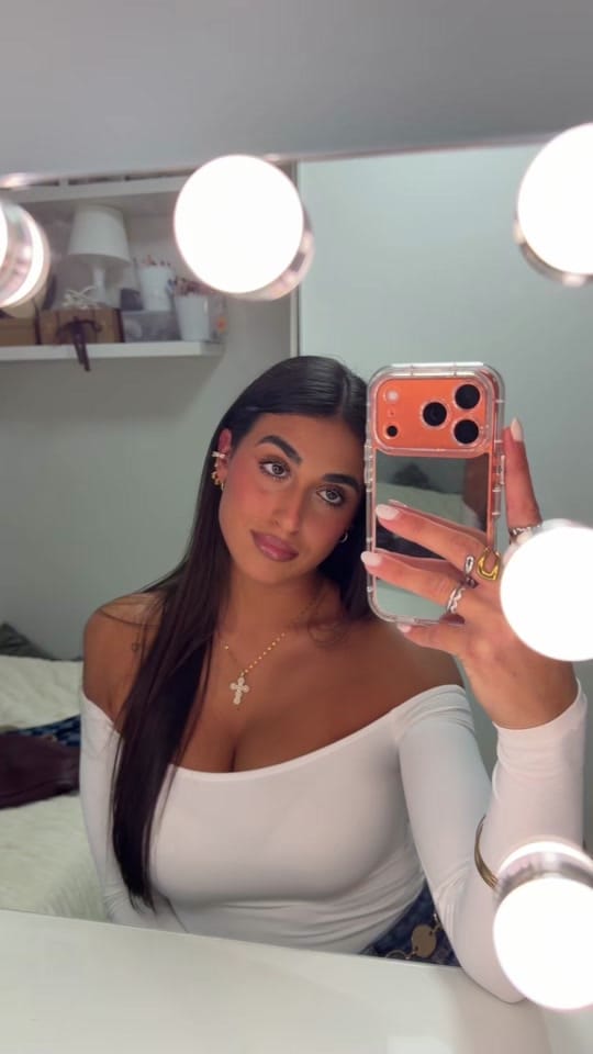 Post 8 by Macon García on TikTok (video)