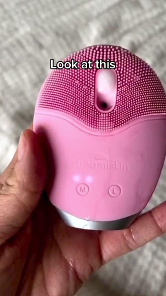 Post 2 by Dreamiskin on TikTok (video)