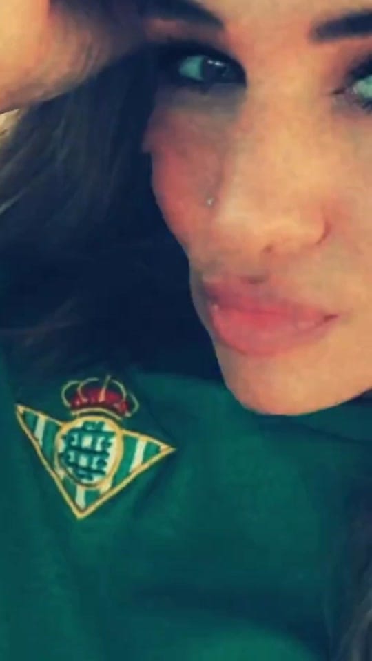 Post 6 by Amanda on TikTok (video)