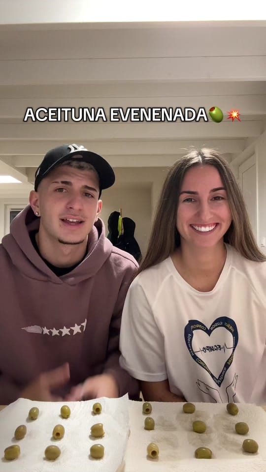 Post 4 by ADRI CARMONA🖤🥀 on TikTok (video)