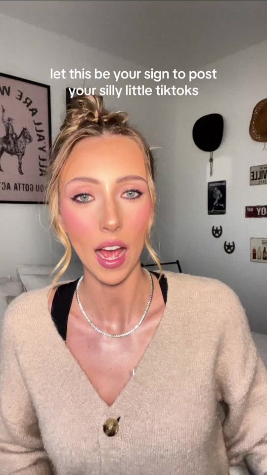 Post 5 by Anastasia on TikTok (video)