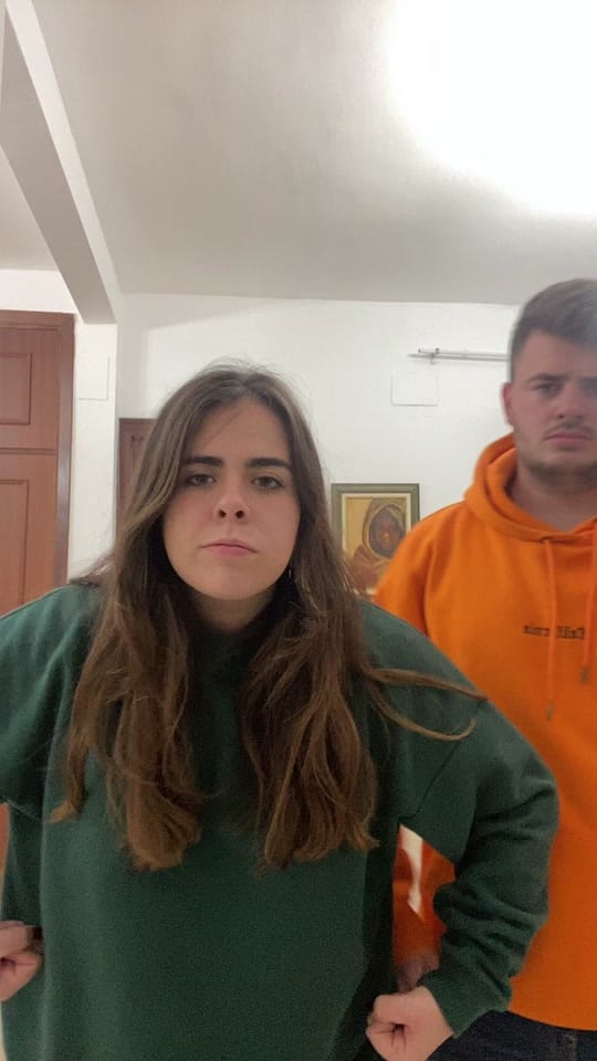Post 1 by Laura on TikTok (video)