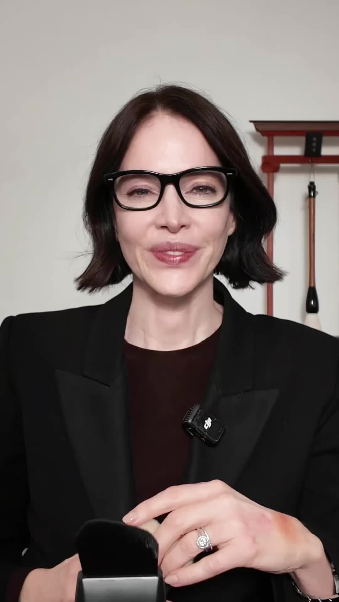 Post 6 by Rae Morris on TikTok (video)