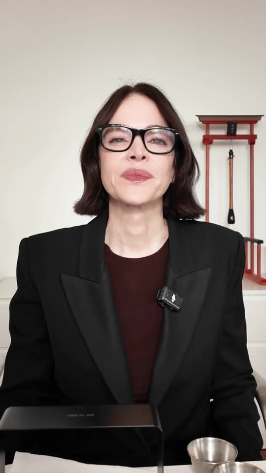 Post 8 by Rae Morris on TikTok (video)