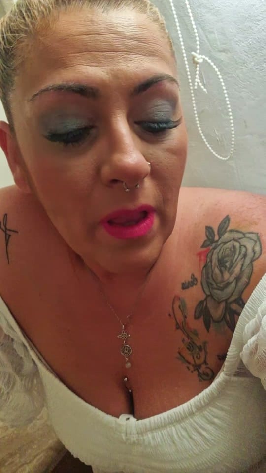 Post 6 by Miriam Rivas Exposit on TikTok (video)