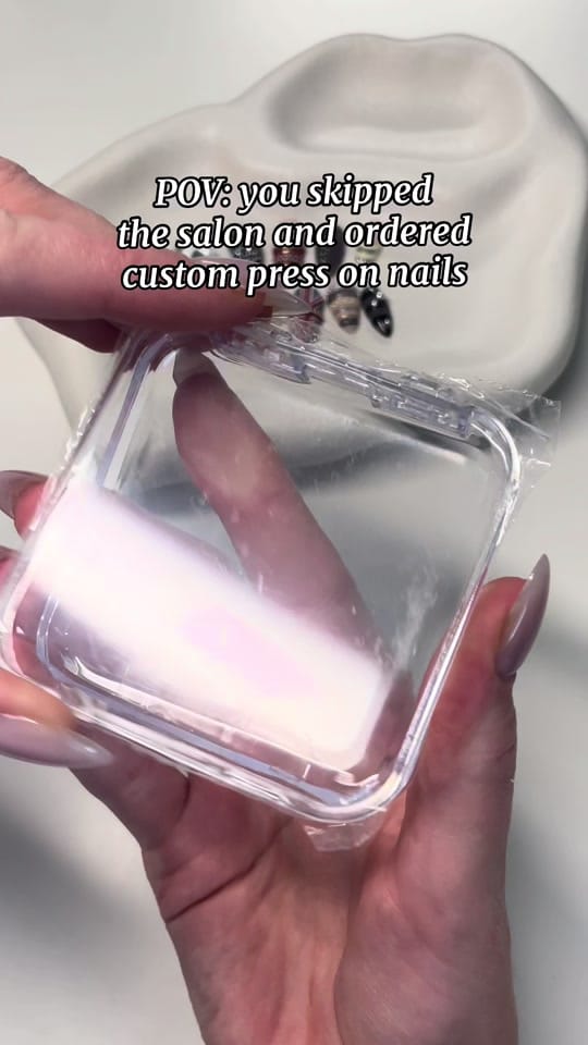 Post 5 by miabellenails on TikTok (video)