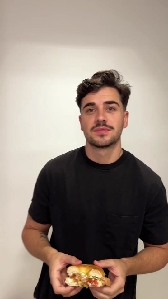 Post 8 by Jesus Seda on TikTok (video)