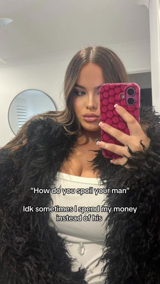 Post 6 by Lara 🎀 on TikTok (video)