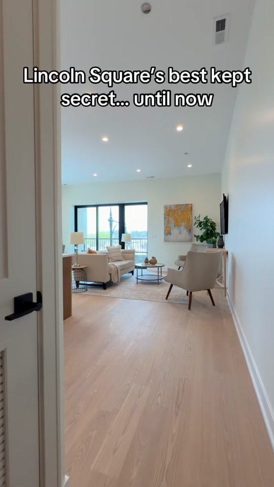 Post 7 by Emily Sachs Wong on TikTok (video)