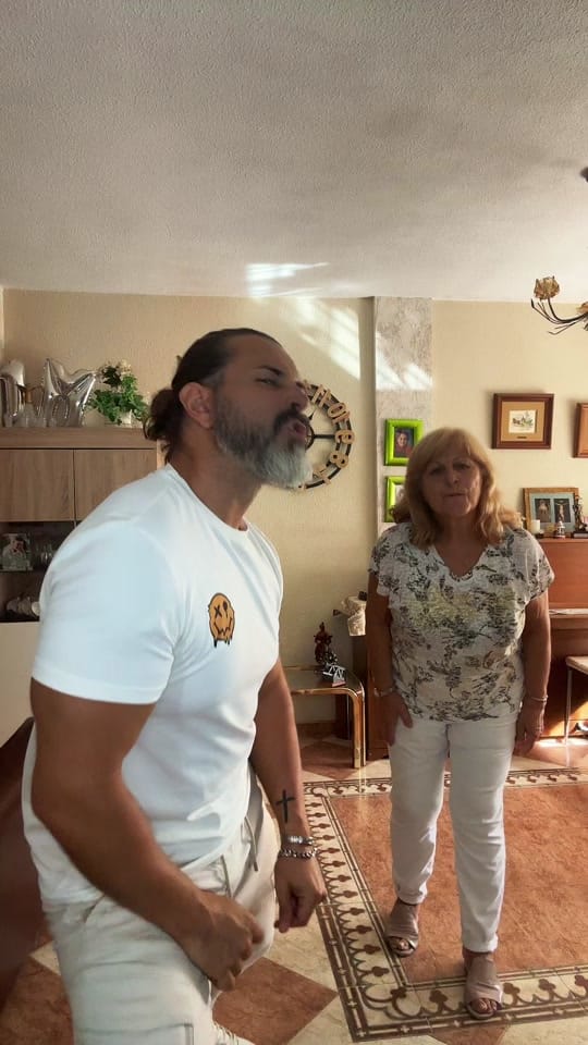 Post 9 by Andy Moradiellos on TikTok (video)