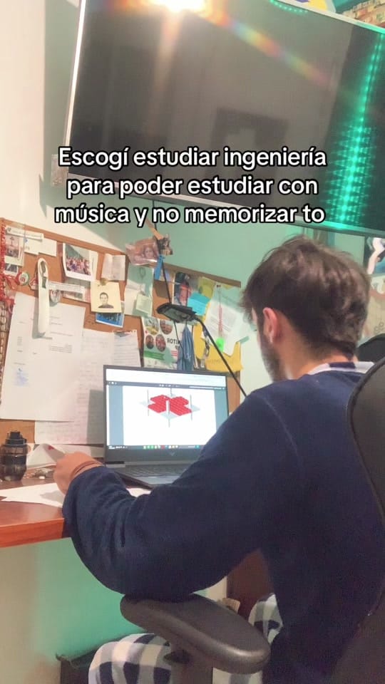 Post 2 by Pablo G on TikTok (video)