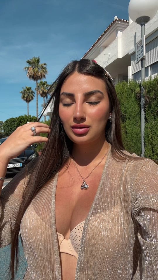 Post 10 by __daniiela__ on TikTok (video)