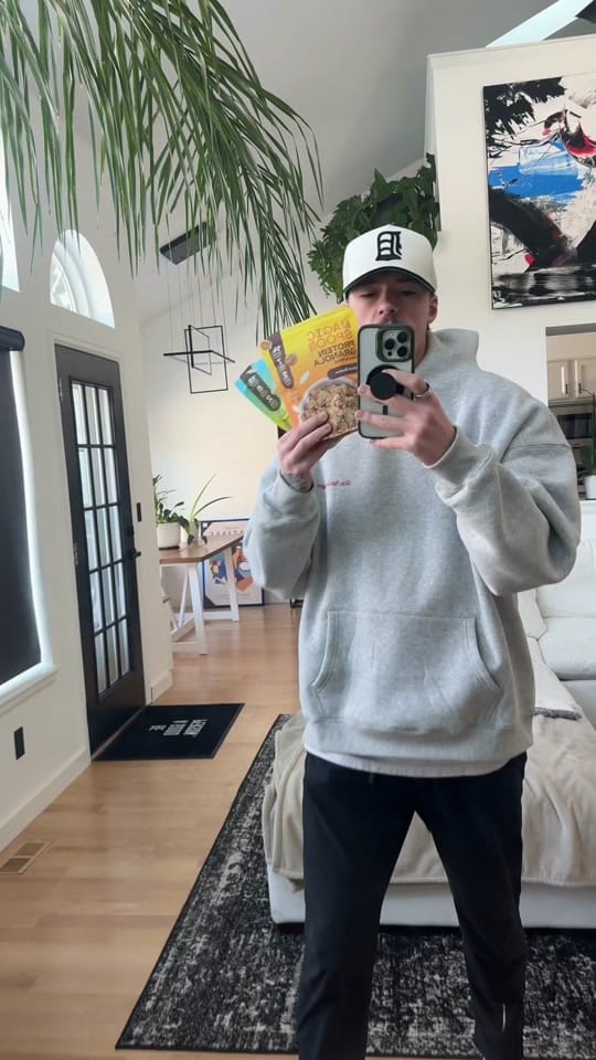 Post 5 by Austin Vos on TikTok (video)
