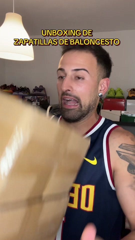 Post 2 by Manu Villau on TikTok (video)