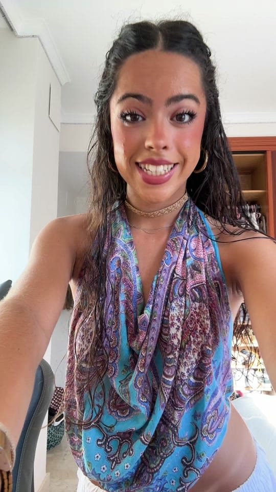 Post 7 by Adriana Fernandez on TikTok (video)