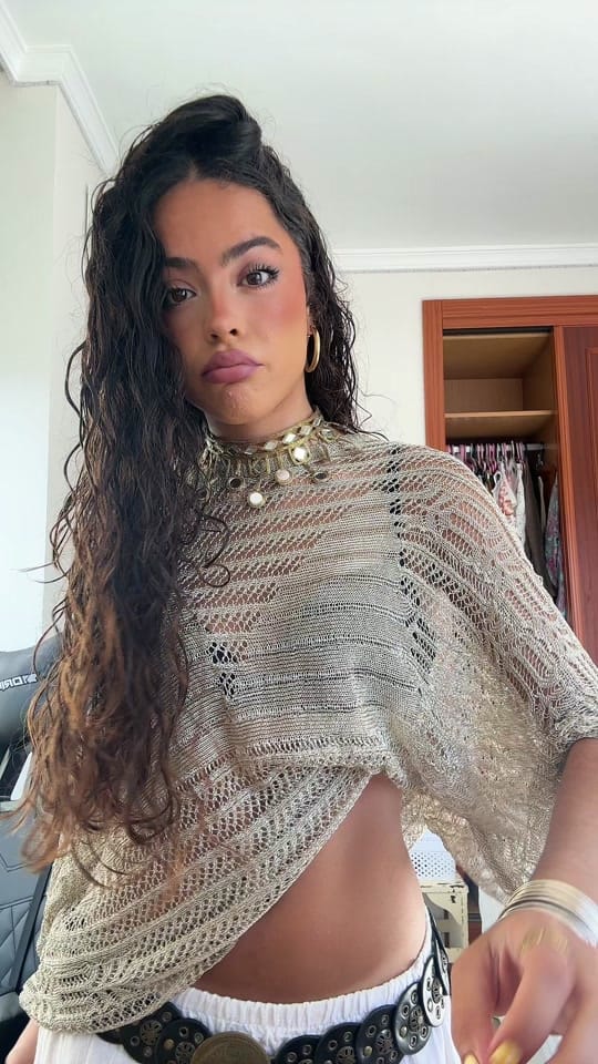 Post 3 by Adriana Fernandez on TikTok (video)