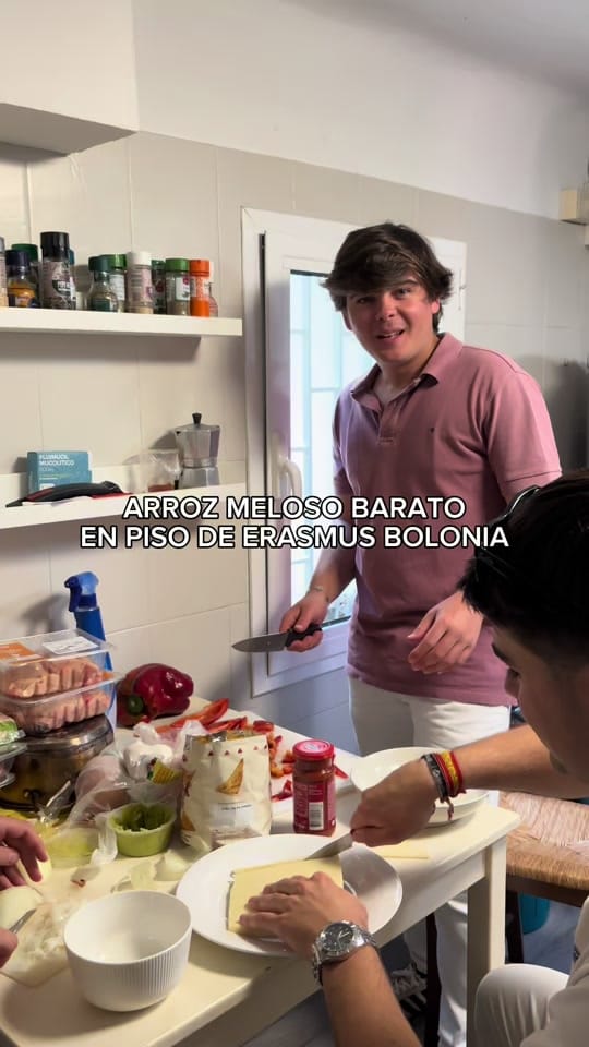 Post 10 by Pedro on TikTok (video)