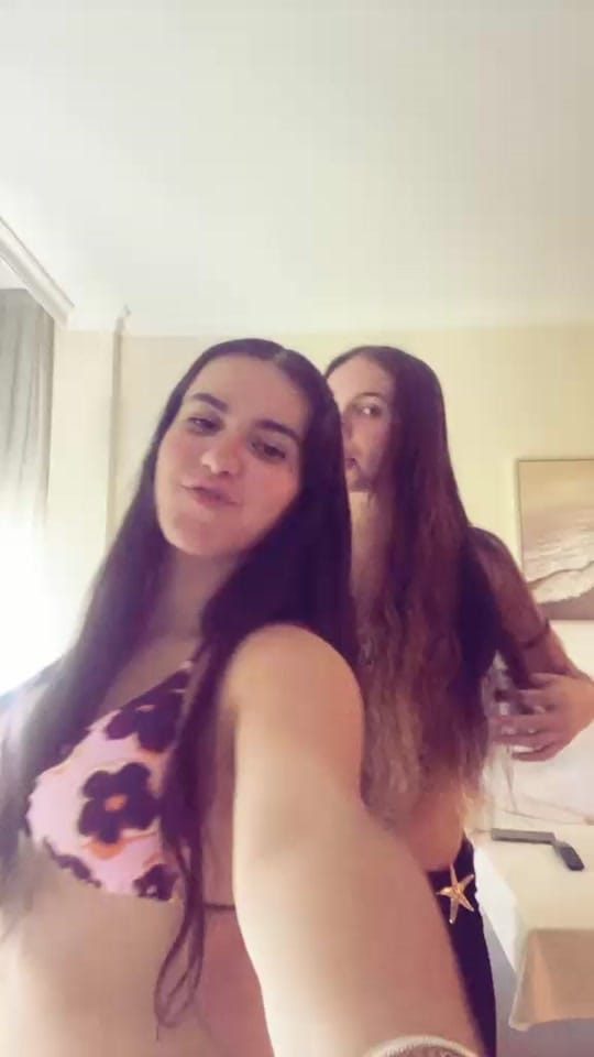 Post 4 by Miaperujo on TikTok (video)